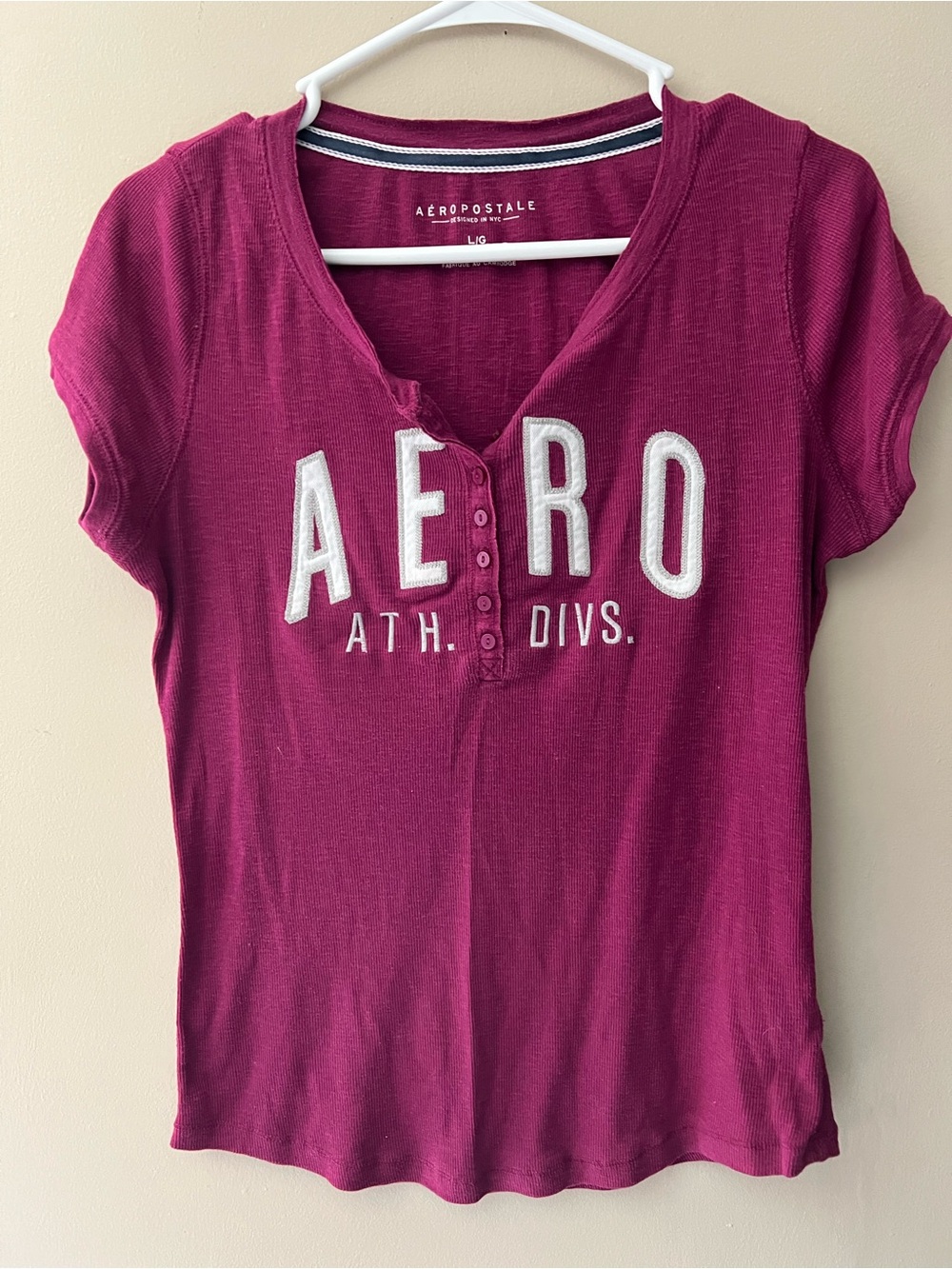 Aeropostale Aero Ath Divs graphic Henley tee in Maroon with cap sleeves, buttons